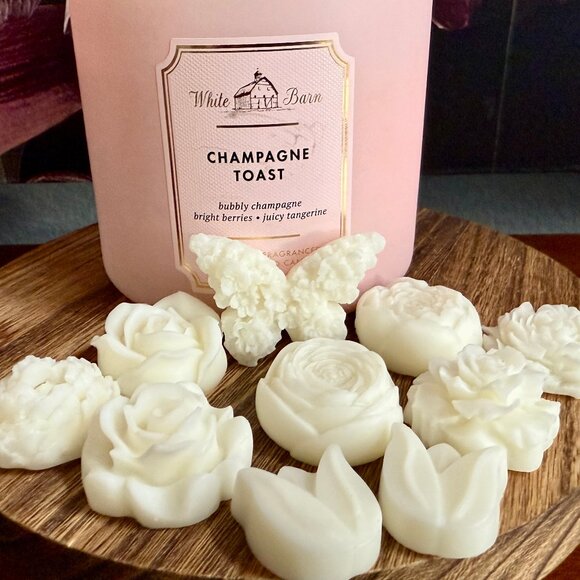 NEW WAX MELTS 2.08oz Bath and Body Works Candle Wax Melts - CHAMPAGNE TOAST! - Picture 3 of 4